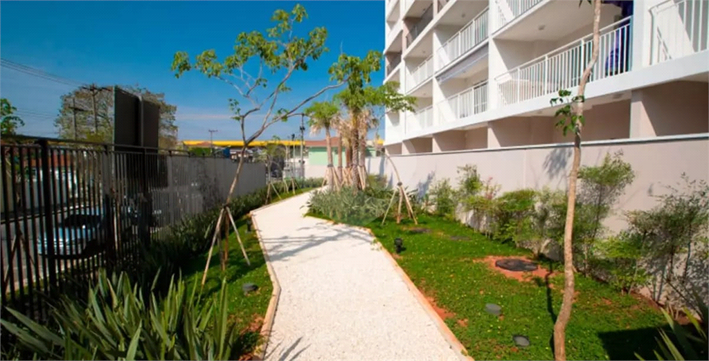 Apartamento com 35m 1 dorm 1 suite varanda sala cozinha banheiro e 1 vaga de garagem