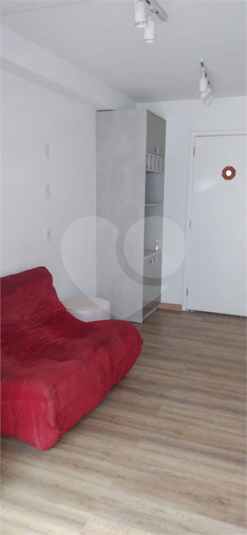 Apartamento com 35m 1 dorm 1 suite varanda sala cozinha banheiro e 1 vaga de garagem