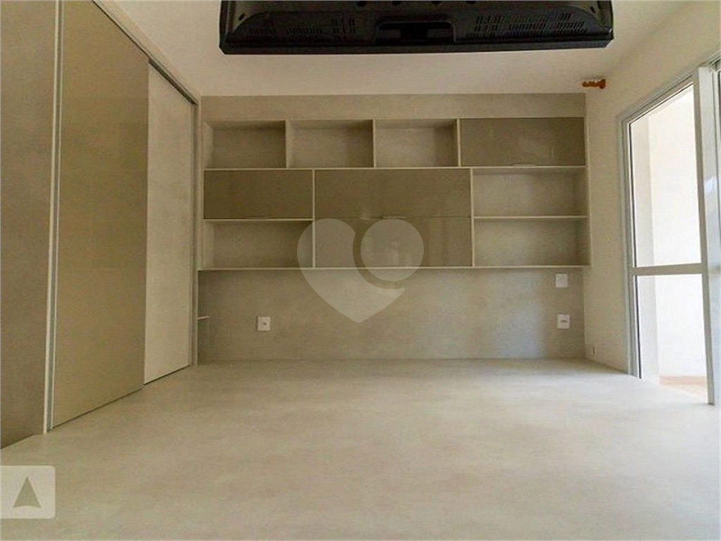 Apartamento com 35m 1 dorm 1 suite varanda sala cozinha banheiro e 1 vaga de garagem