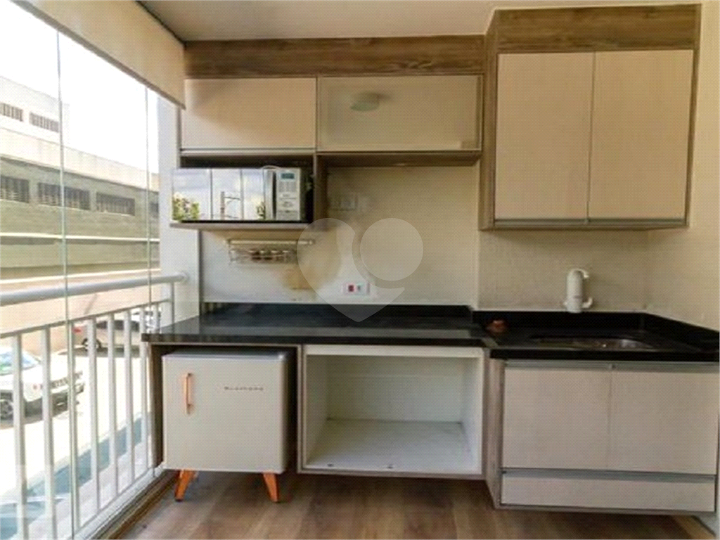Apartamento com 35m 1 dorm 1 suite varanda sala cozinha banheiro e 1 vaga de garagem