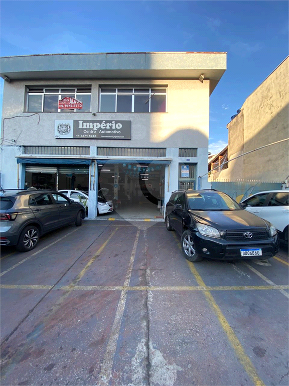 Predio comercial a venda e locação, 474m2, Fachada ativa com vagas, estacionamento. Água Fria