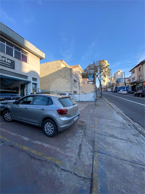 Predio comercial a venda e locação, 474m2, Fachada ativa com vagas, estacionamento. Água Fria
