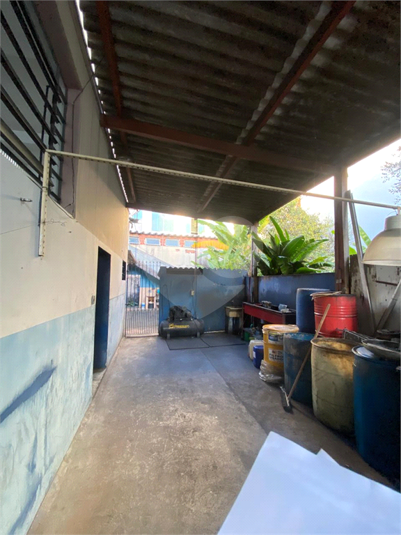 Predio comercial a venda e locação, 474m2, Fachada ativa com vagas, estacionamento. Água Fria