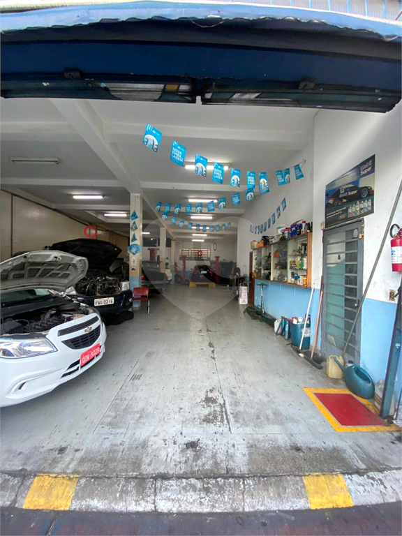 Predio comercial a venda e locação, 474m2, Fachada ativa com vagas, estacionamento. Água Fria
