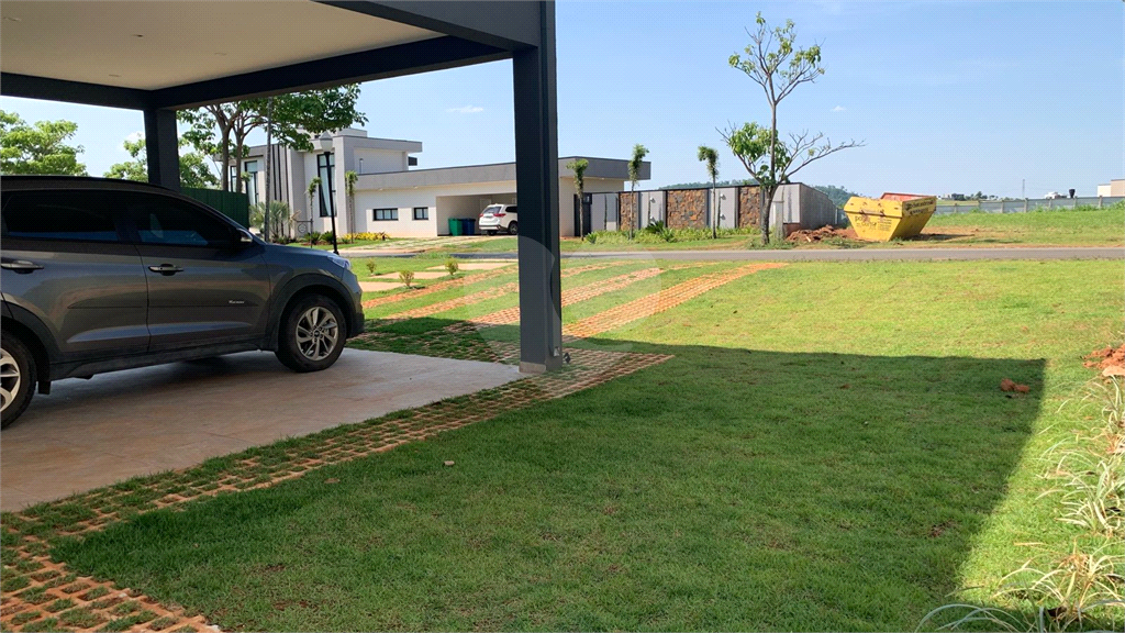 Lindíssimo imóvel sobrado com 305m² de área construída e 1.022m² de terreno 