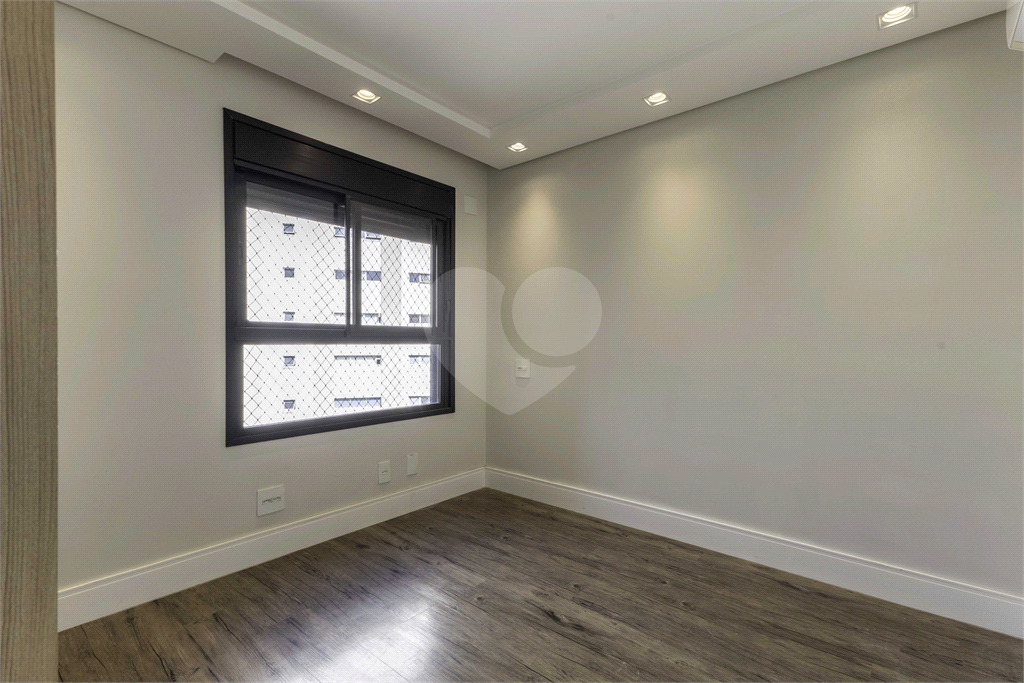 Cobertura impecável em rua tranquila e vista maravilhosa para o Parque Villa Lobos!