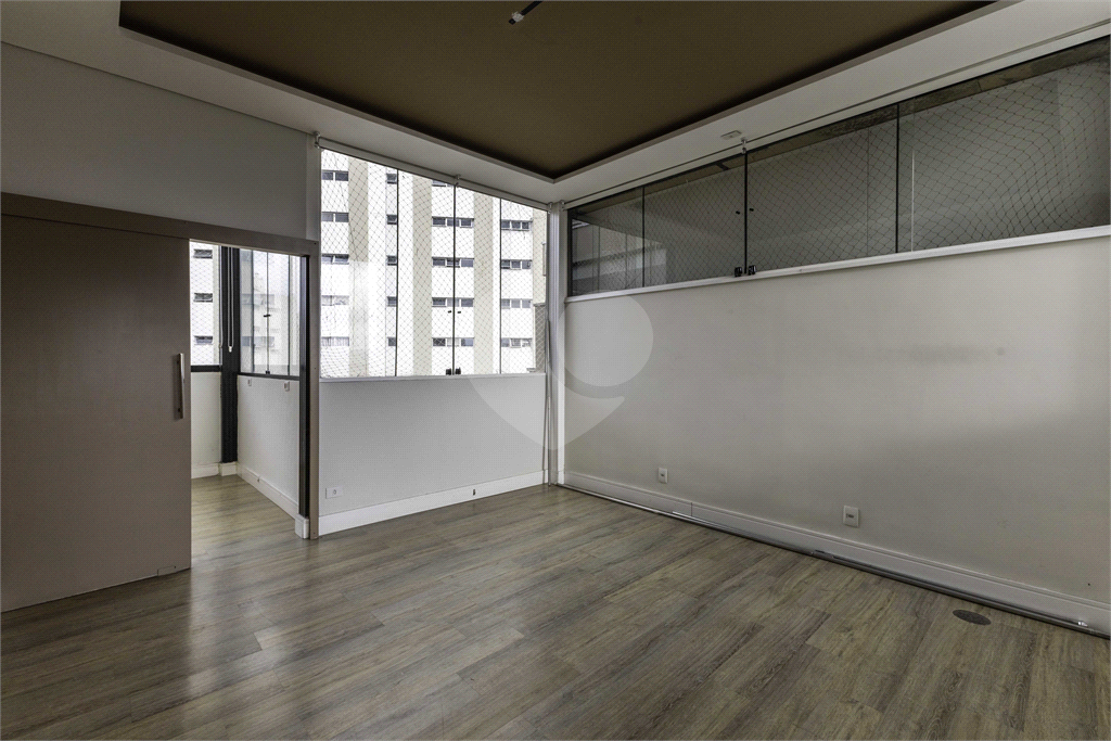 Cobertura impecável em rua tranquila e vista maravilhosa para o Parque Villa Lobos!