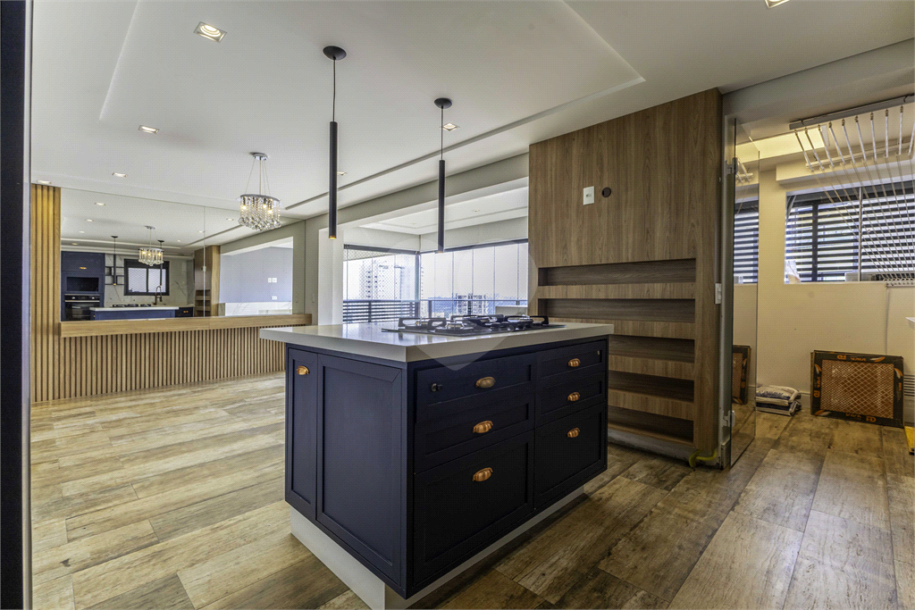 Cobertura impecável em rua tranquila e vista maravilhosa para o Parque Villa Lobos!