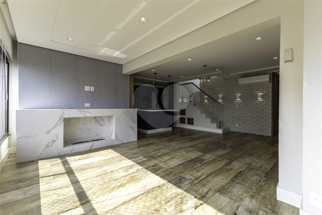 Cobertura impecável em rua tranquila e vista maravilhosa para o Parque Villa Lobos!