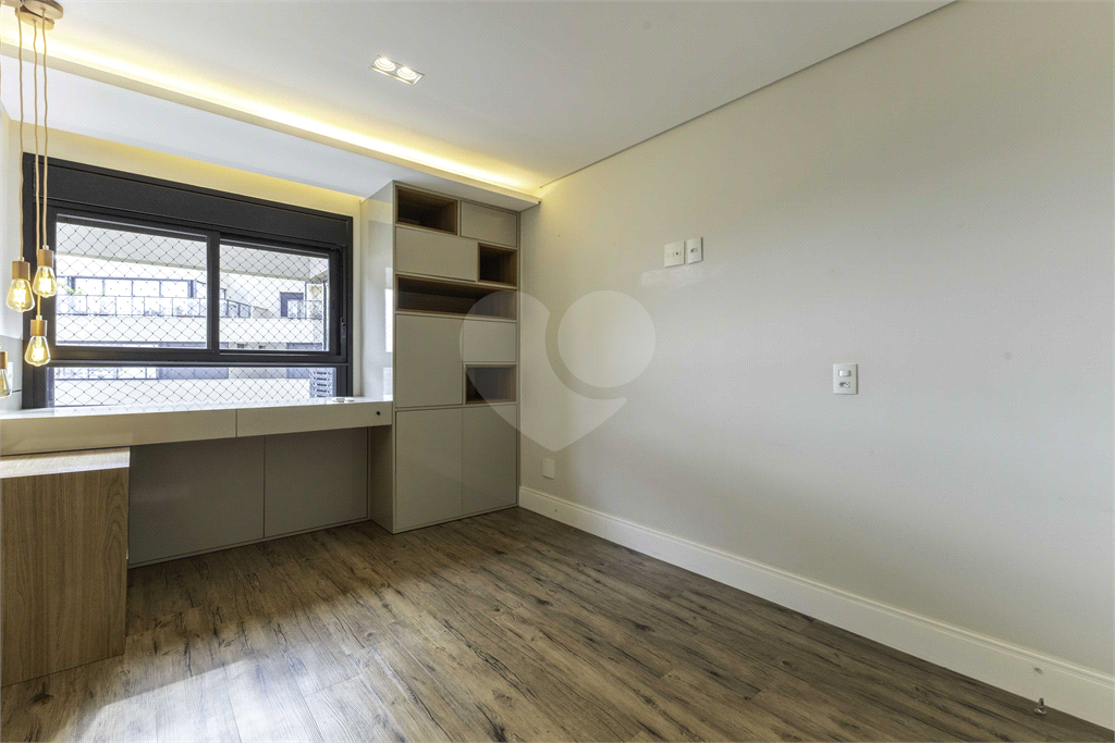 Cobertura impecável em rua tranquila e vista maravilhosa para o Parque Villa Lobos!