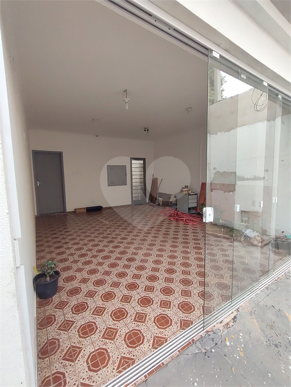 Casa à venda com 4 quartos, 254m² - Foto 1