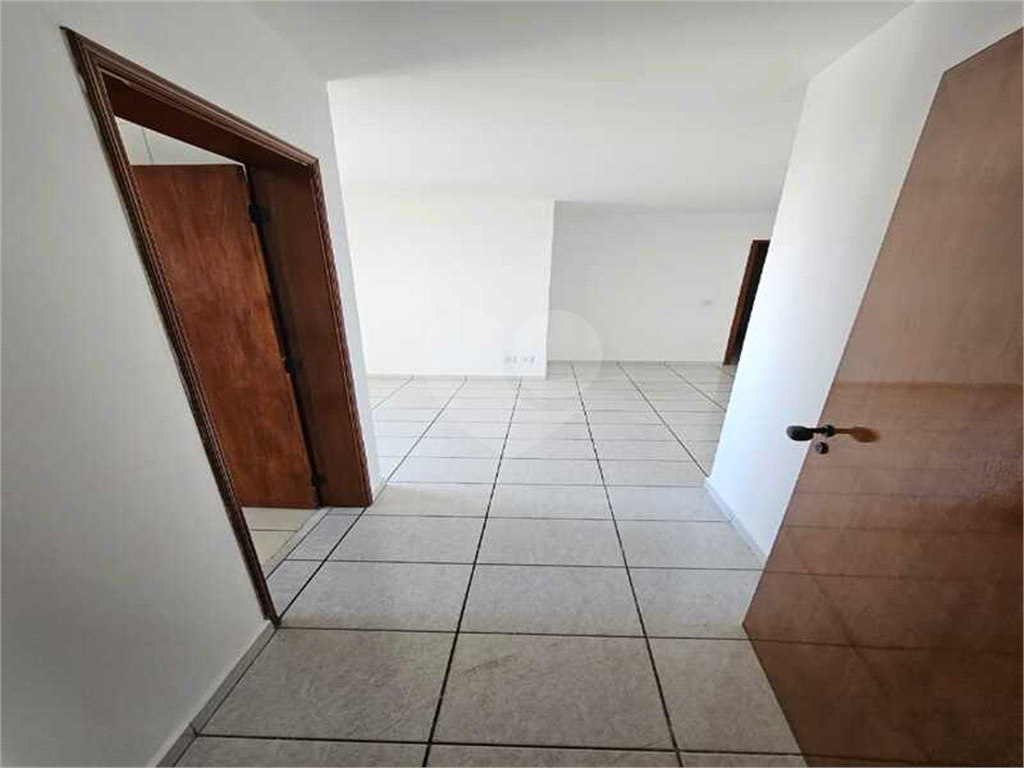 Apartamento à venda com 3 quartos, 80m² - Foto 5