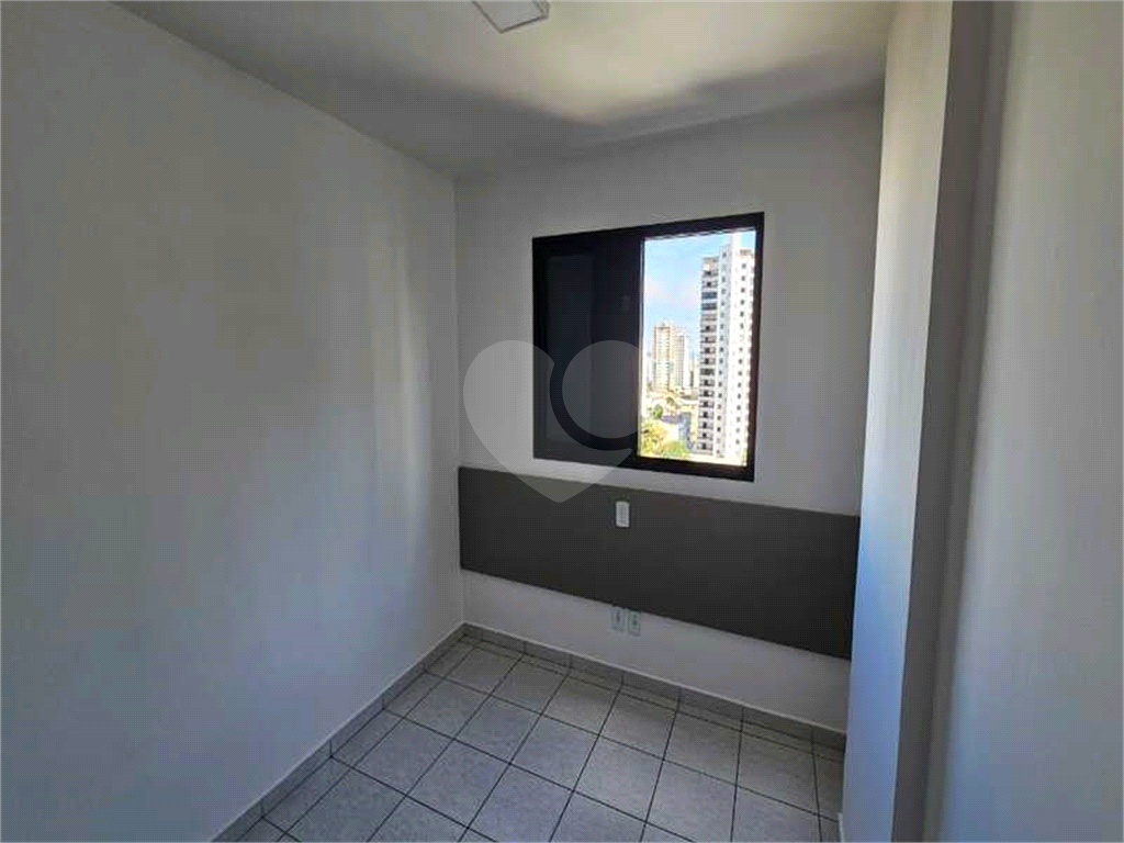 Apartamento à venda com 3 quartos, 80m² - Foto 19