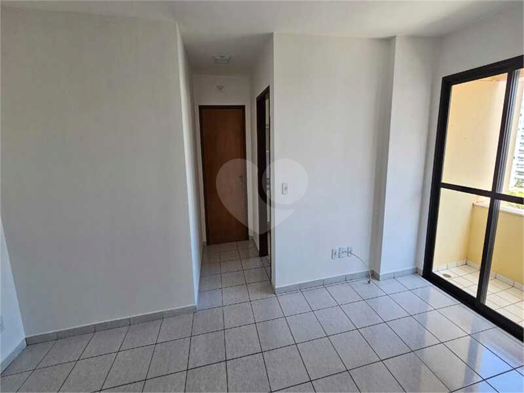 Apartamento à venda com 3 quartos, 80m² - Foto 11