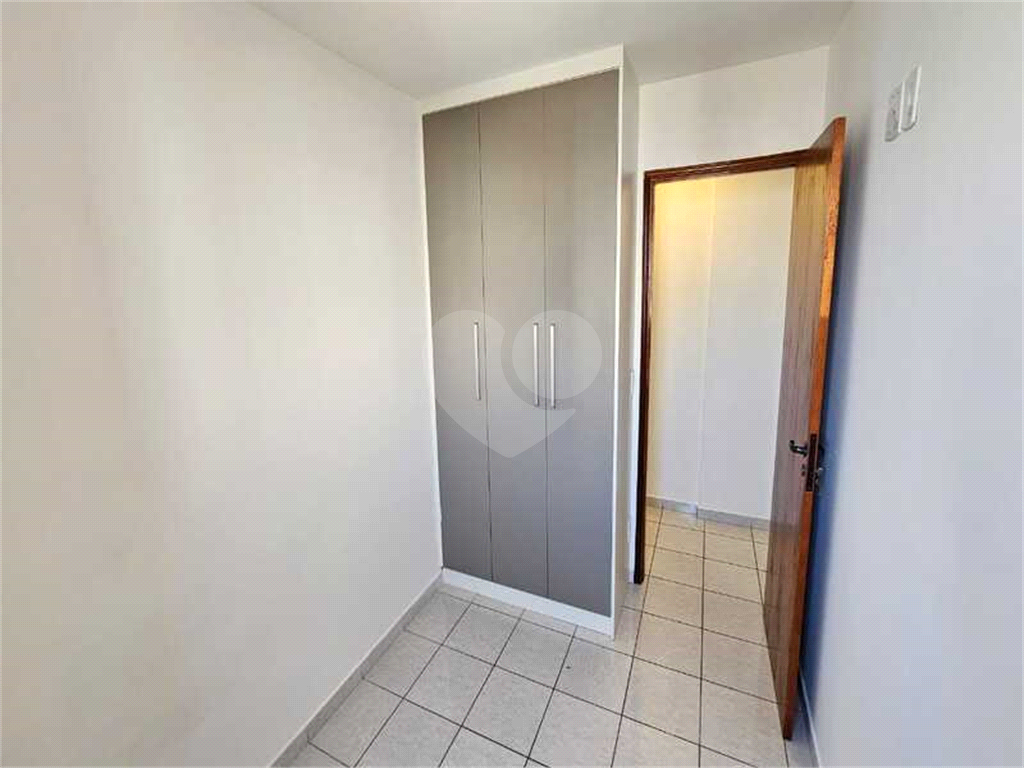 Apartamento à venda com 3 quartos, 80m² - Foto 26