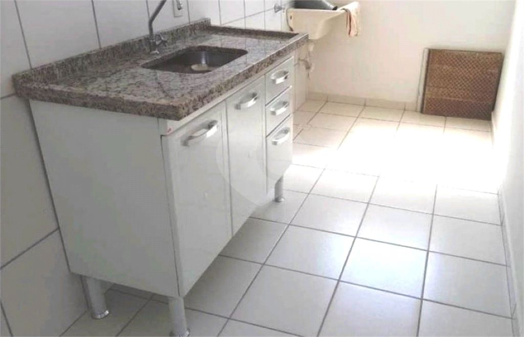 Apartamento à venda com 2 quartos, 46m² - Foto 17