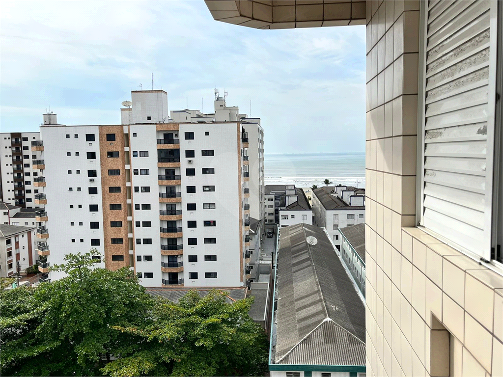 Apartamento na Guilhermina - Praia Grande - 200 metros da Praia