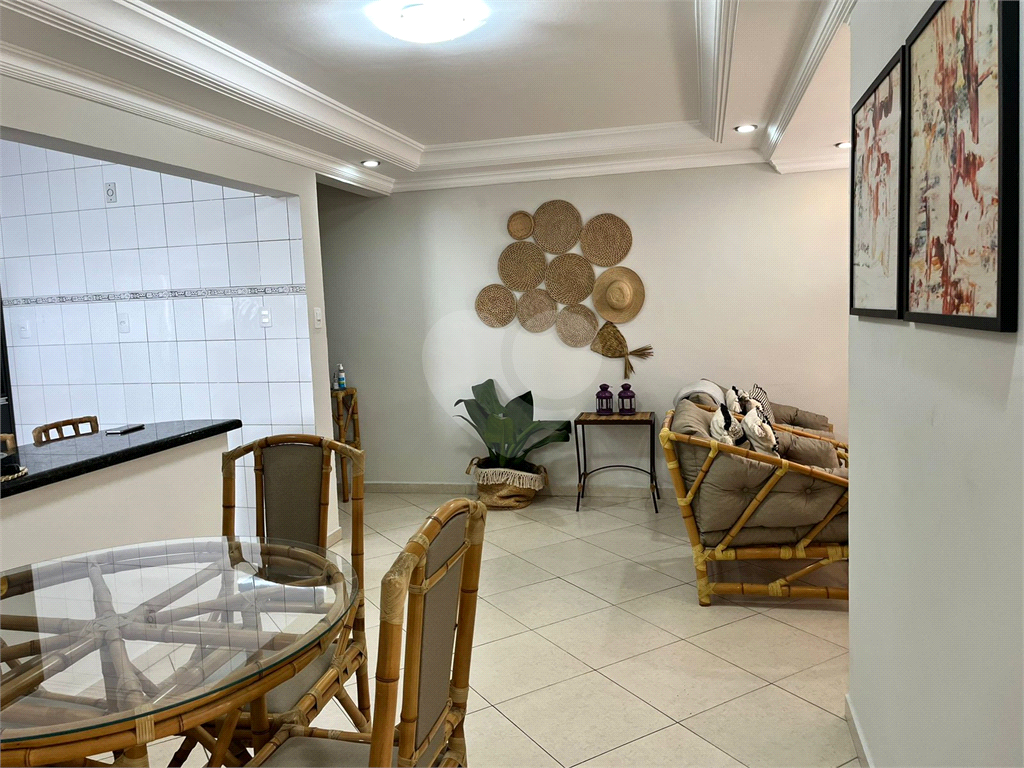 Apartamento na Guilhermina - Praia Grande - 200 metros da Praia