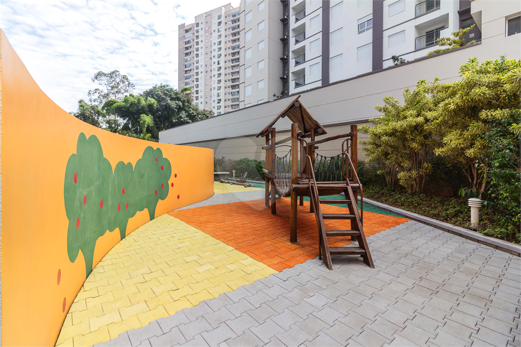 APARTAMENTO em MORUMBI