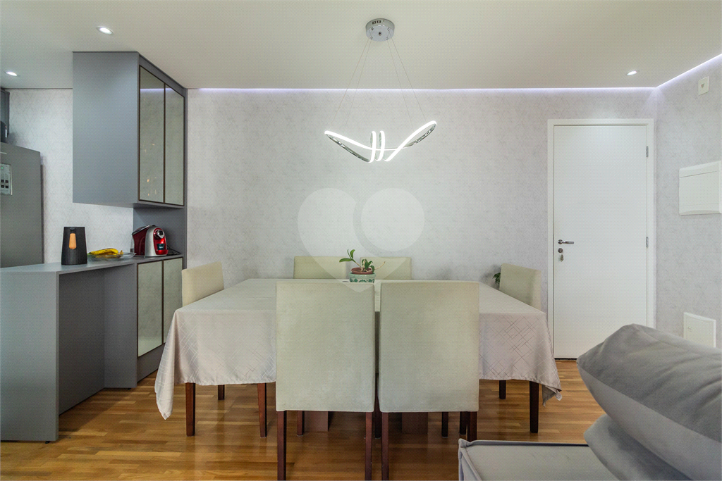 APARTAMENTO em MORUMBI