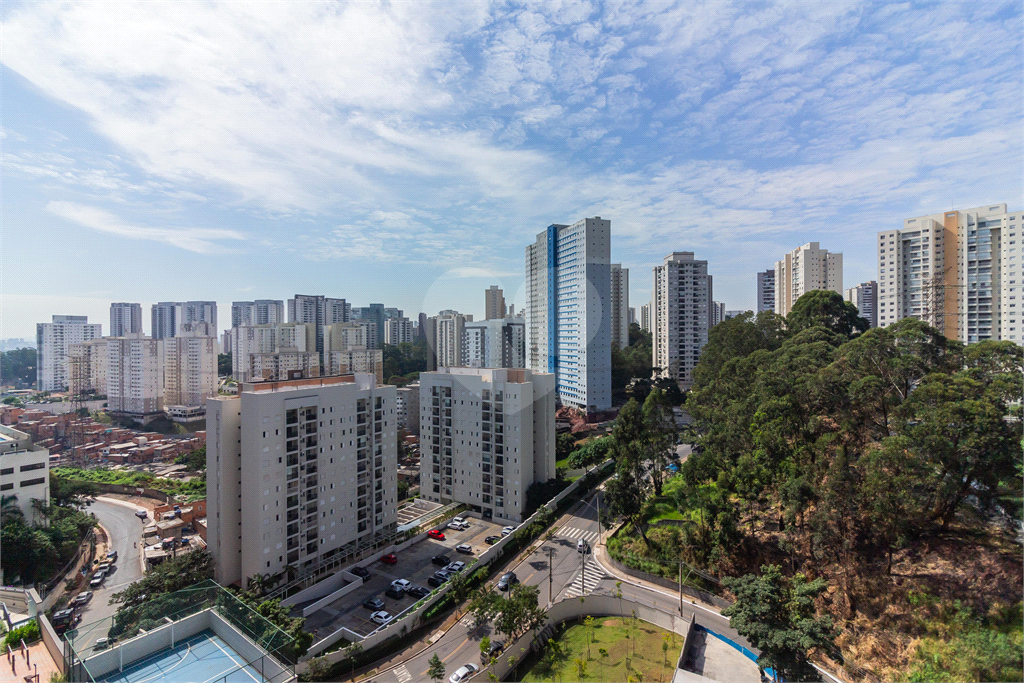 APARTAMENTO em MORUMBI