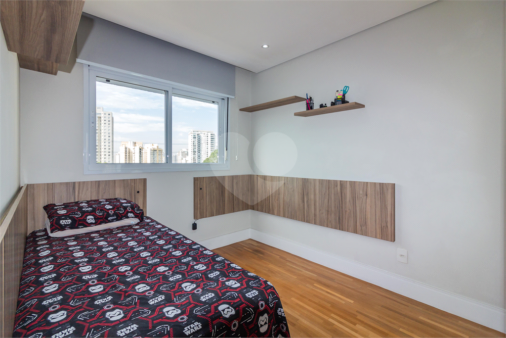 APARTAMENTO em MORUMBI