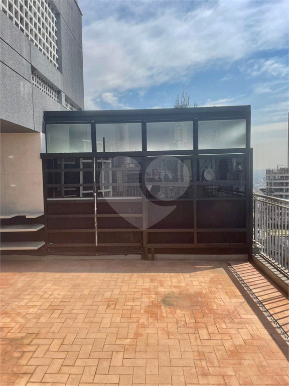 LINDA COBERTURA DUPLEX NA VILA MADALENA