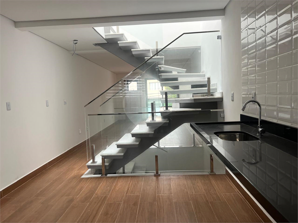 Excelente Sobrados Novos  - Bairro da  Casa Verde, próximo do Senac Santana
