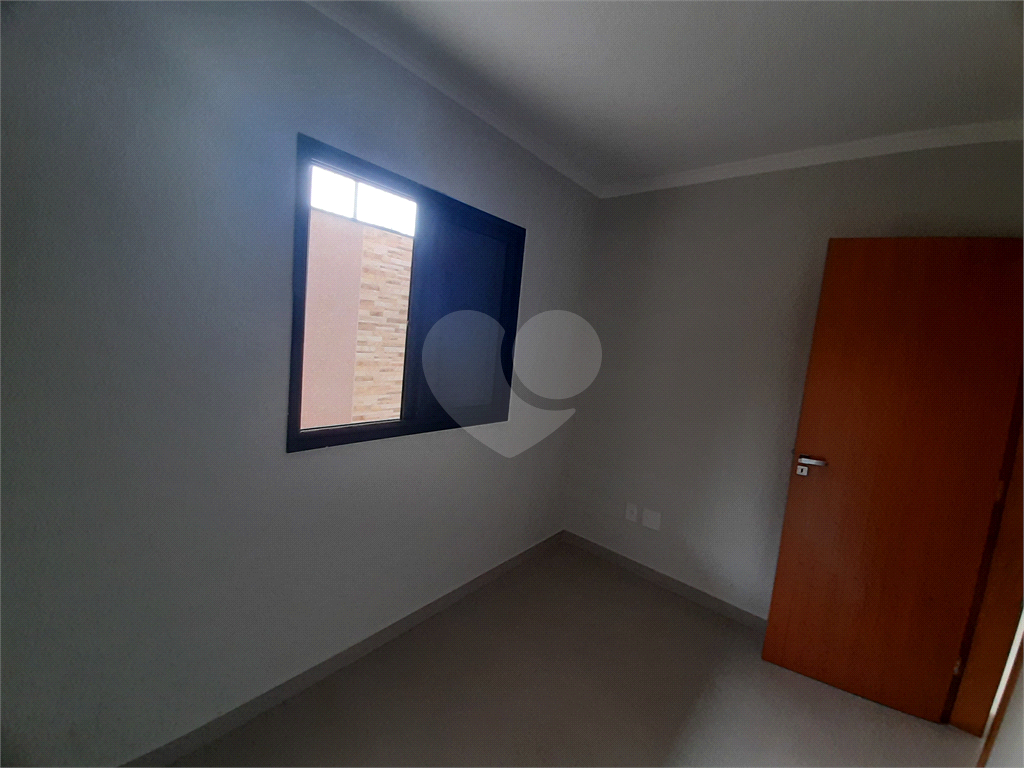 Apartamento com 37m2, 2 quartos, banheiro, sala, cozinha, quintal, SEM vaga de garagem