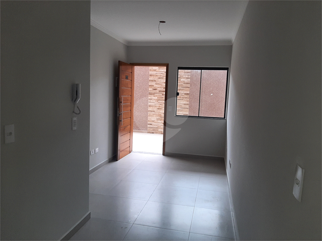 Apartamento com 37m2, 2 quartos, banheiro, sala, cozinha, quintal, SEM vaga de garagem