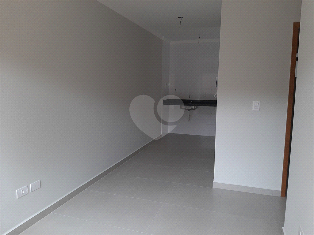 Apartamento com 37m2, 2 quartos, banheiro, sala, cozinha, quintal, SEM vaga de garagem