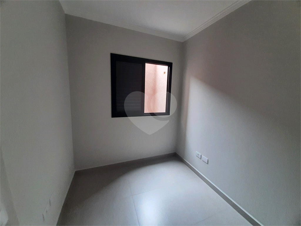 Apartamento com 37m2, 2 quartos, banheiro, sala, cozinha, quintal, SEM vaga de garagem
