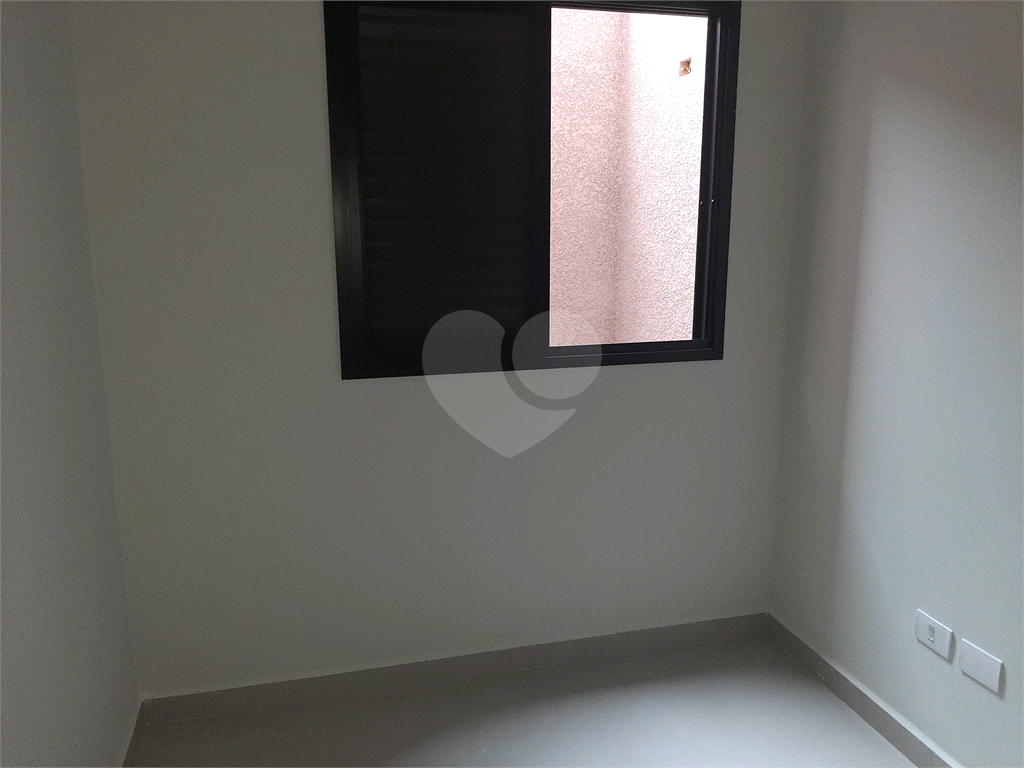 Apartamento com 37m2, 2 quartos, banheiro, sala, cozinha, quintal, SEM vaga de garagem