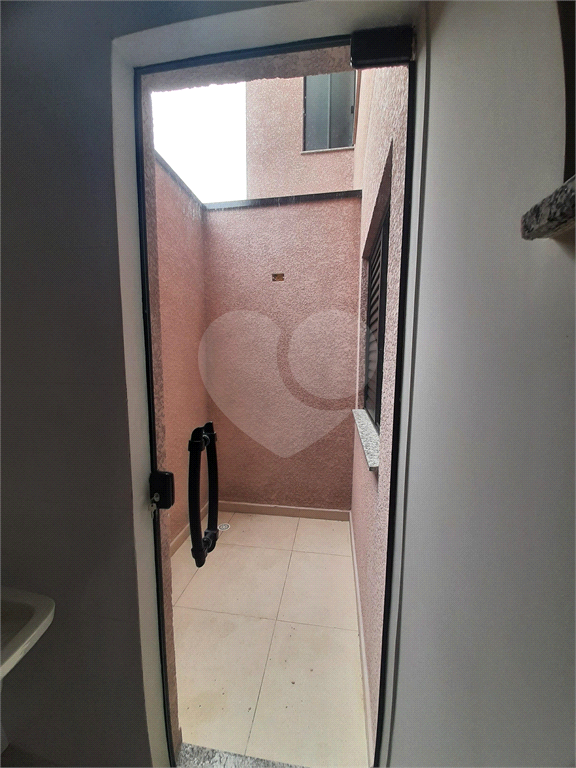 Apartamento com 37m2, 2 quartos, banheiro, sala, cozinha, quintal, SEM vaga de garagem