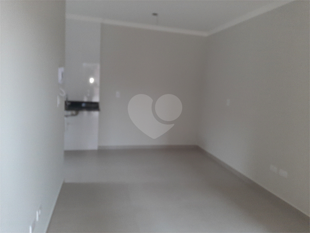 Apartamento com 37m2, 2 quartos, banheiro, sala, cozinha, quintal e  1 vaga de GARAGEM