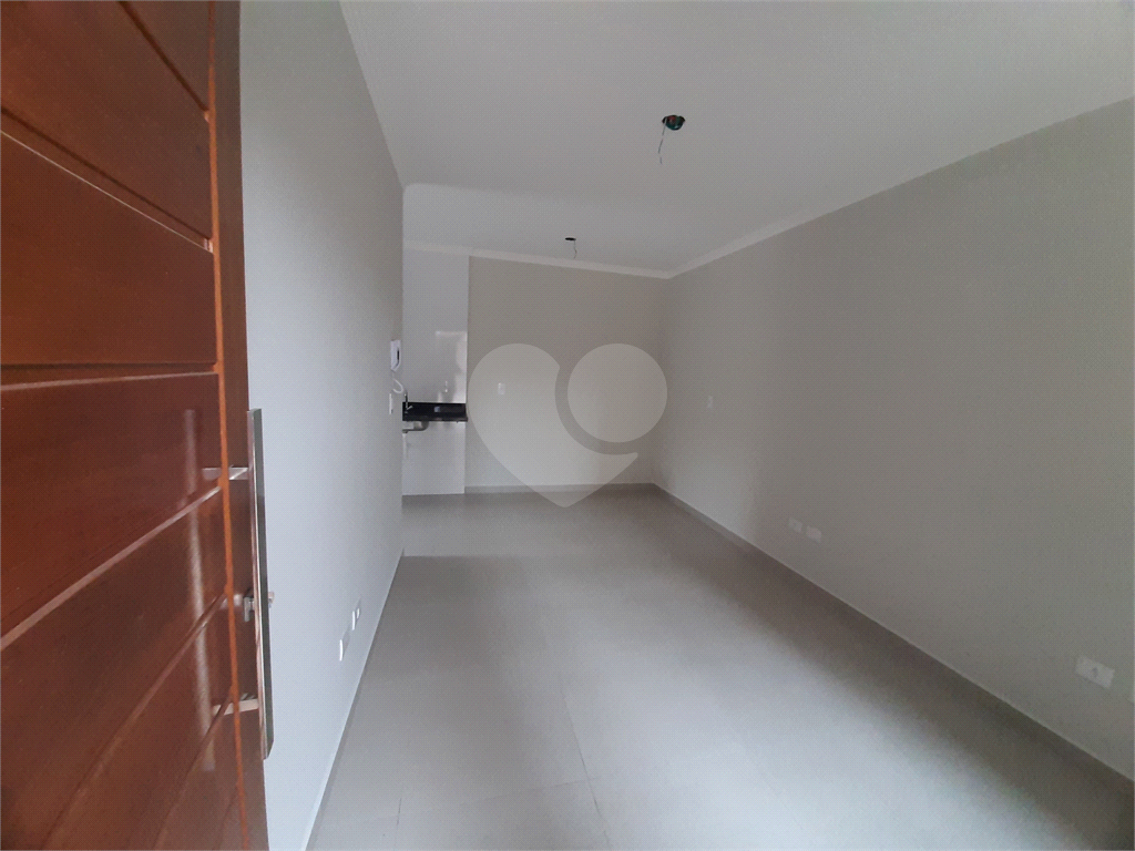 Apartamento com 37m2, 2 quartos, banheiro, sala, cozinha, quintal e  1 vaga de GARAGEM