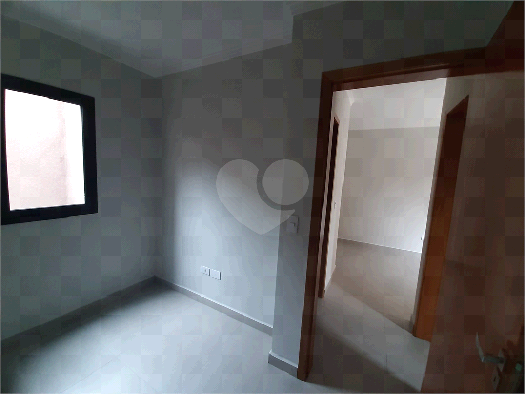 Apartamento com 37m2, 2 quartos, banheiro, sala, cozinha, quintal e  1 vaga de GARAGEM
