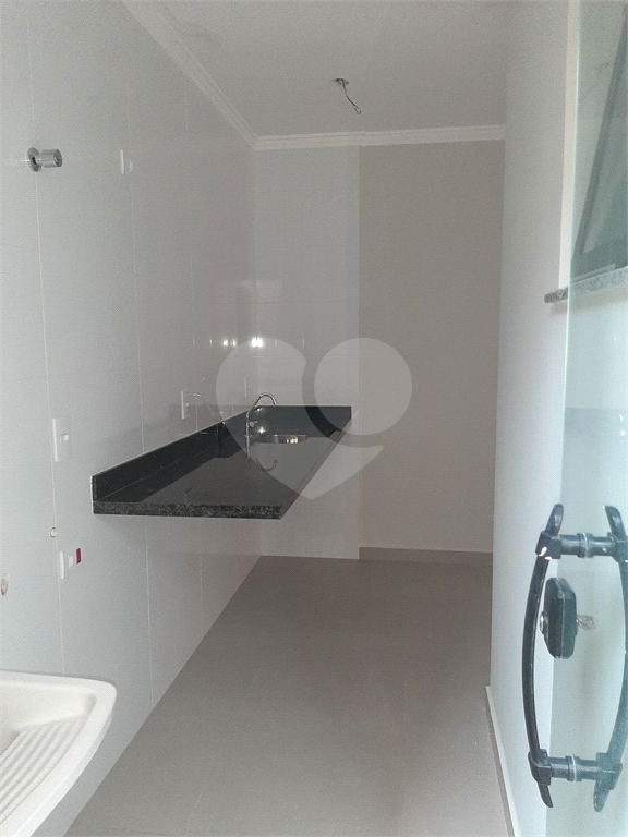 Apartamento com 37m2, 2 quartos, banheiro, sala, cozinha, quintal e  1 vaga de GARAGEM