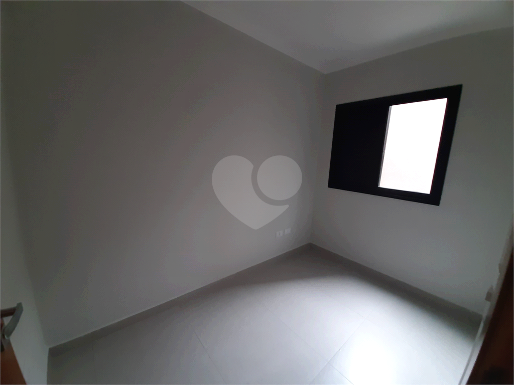 Apartamento com 37m2, 2 quartos, banheiro, sala, cozinha, quintal e  1 vaga de GARAGEM