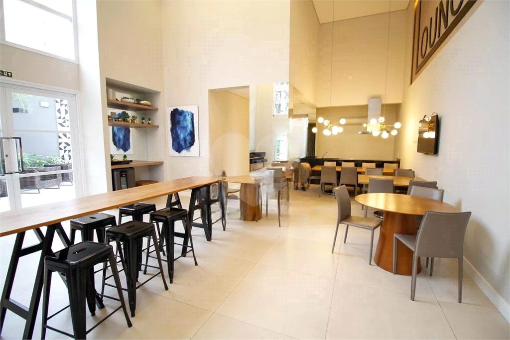 APARTAMENTO em PINHEIROS