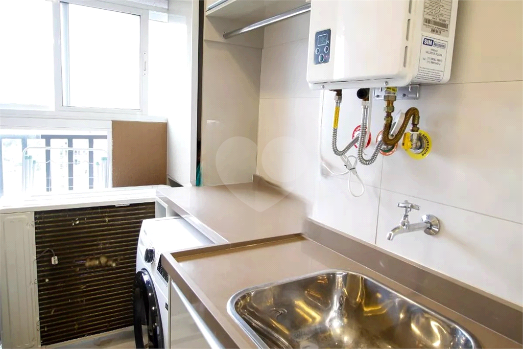 APARTAMENTO em PINHEIROS