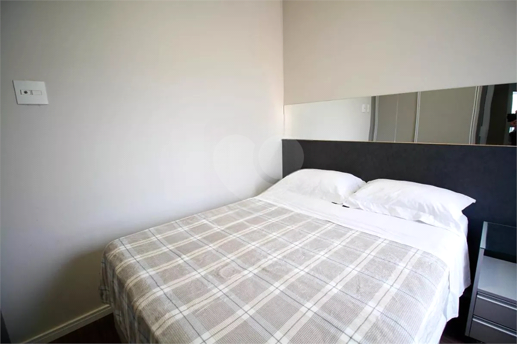 APARTAMENTO em PINHEIROS