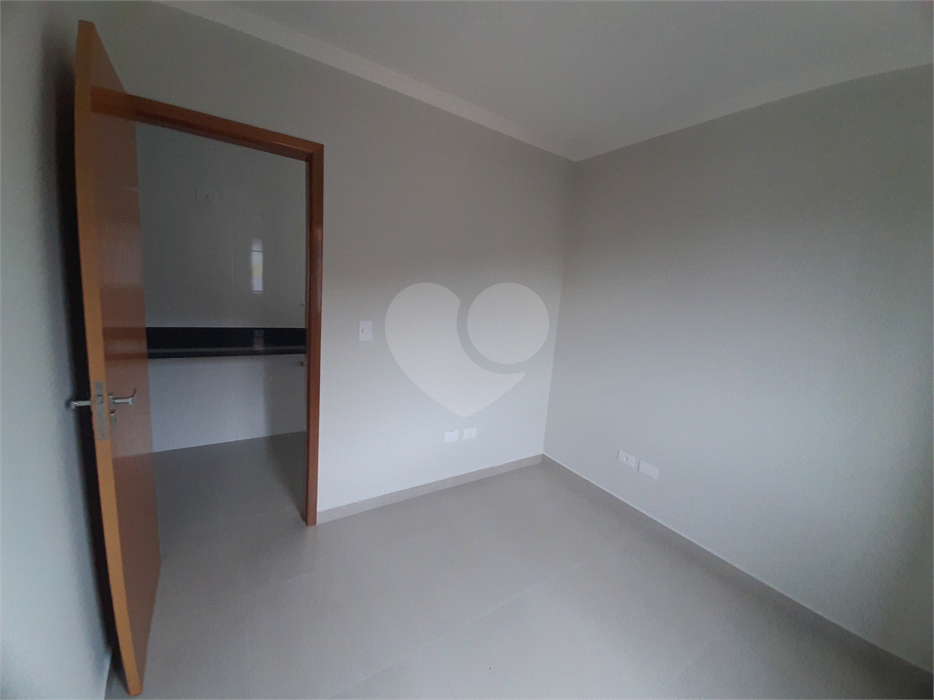 Apartamento VENDER com 44m2,  com 2 quartos, banheiro, sala integrada à cozinha e 1 vaga de garagem