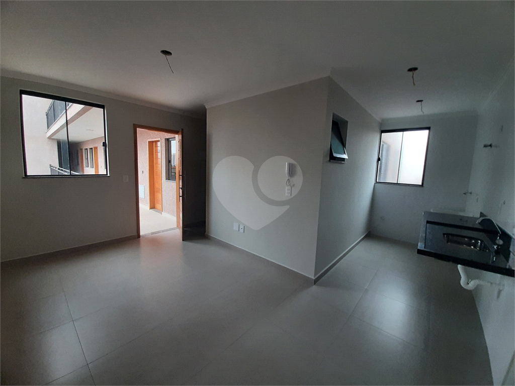 Apartamento VENDER com 44m2,  com 2 quartos, banheiro, sala integrada à cozinha e 1 vaga de garagem