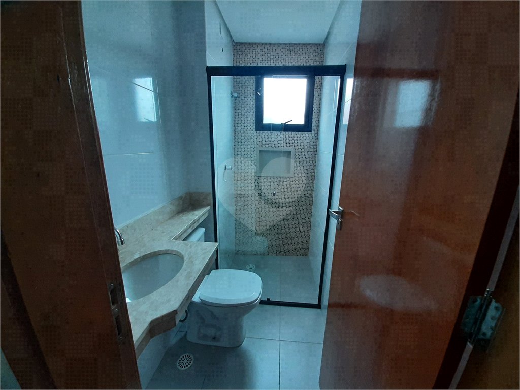 Apartamento VENDER com 44m2,  com 2 quartos, banheiro, sala integrada à cozinha e 1 vaga de garagem