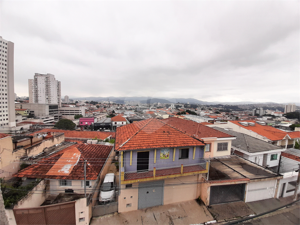 Apartamento com 44m2, 2 quartos, banheiro, sala integrada à cozinha, varanda gourmet e 1 vaga