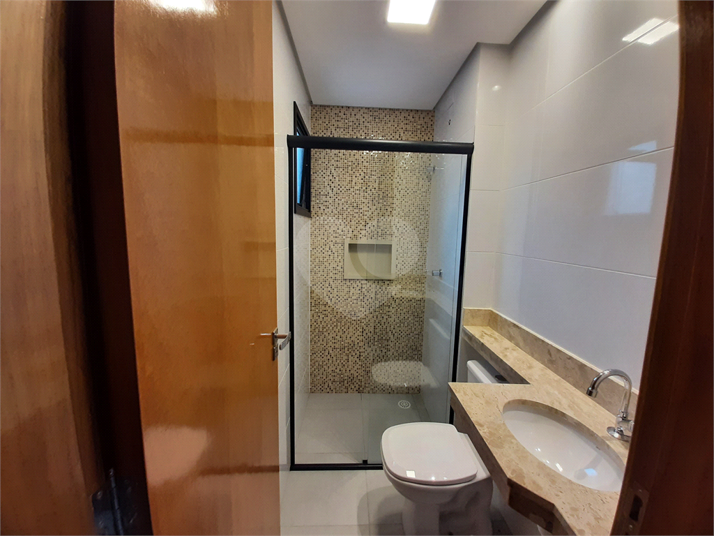 Apartamento VENDER na Vila Nivi, com 44m2, 2 quartos, banheiro, sala, cozinha e 1 vaga de garagem