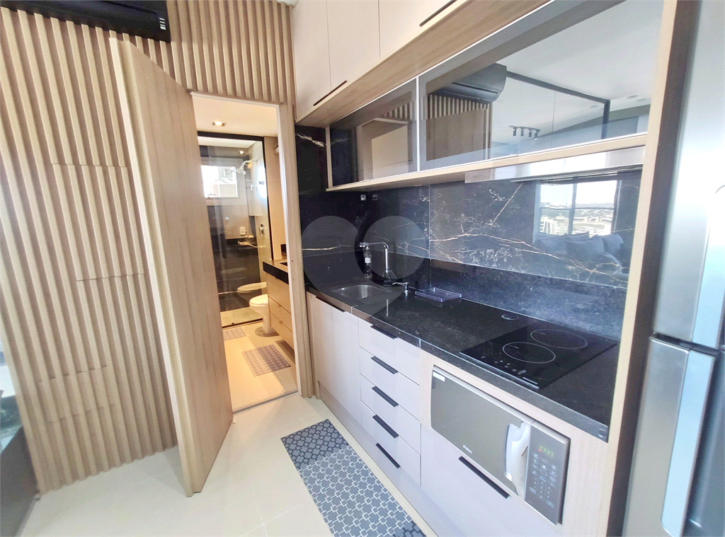 APARTAMENTO em PINHEIROS