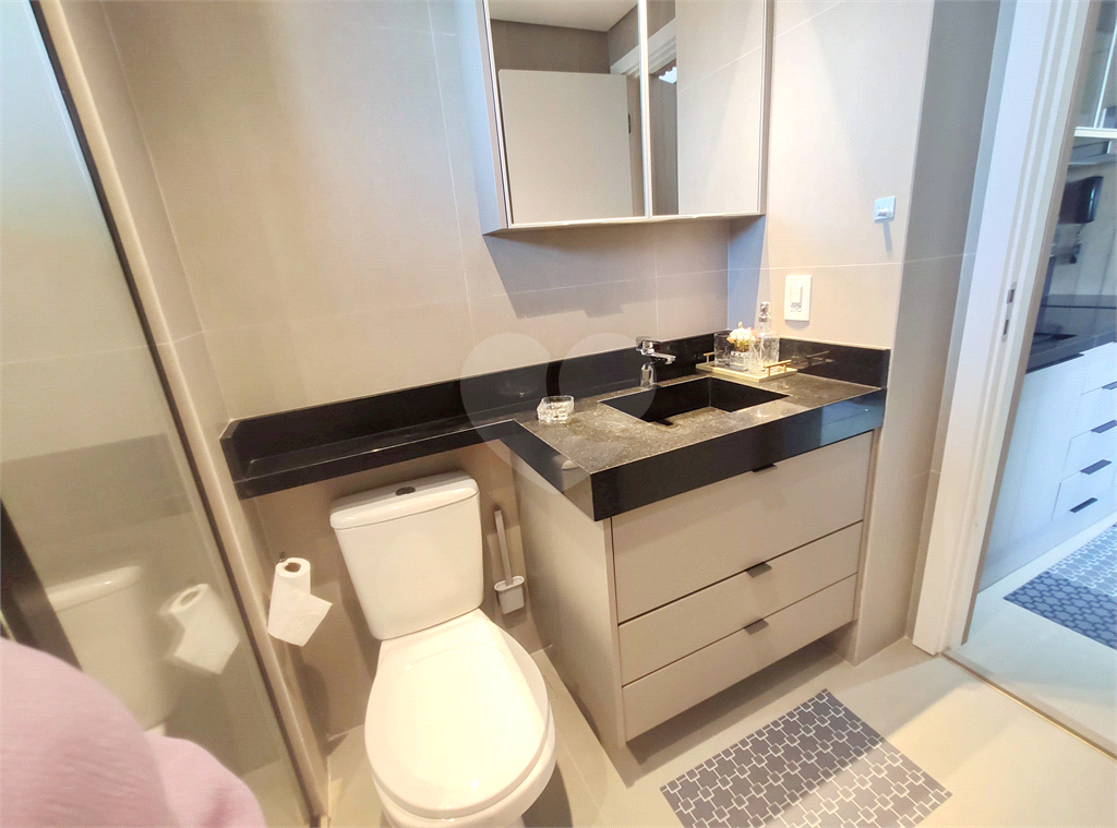 APARTAMENTO em PINHEIROS