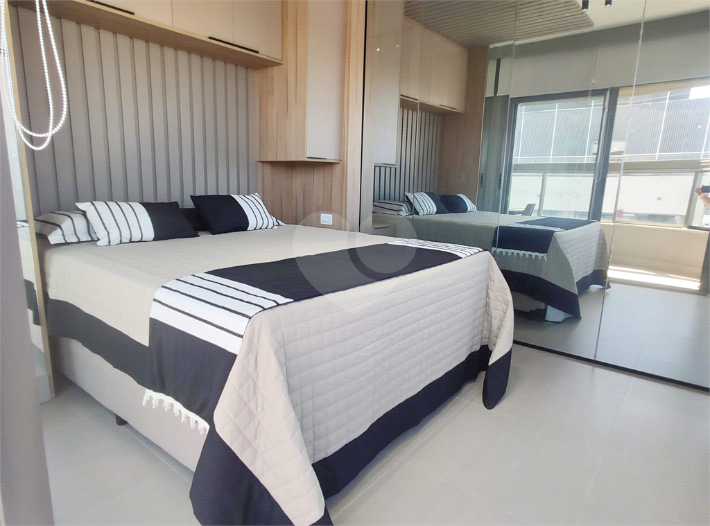 APARTAMENTO em PINHEIROS